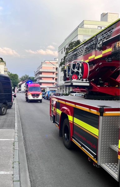 Feuerwehr Esting – Senserstraße; Neu-Esting – undefinierbarer Geruch
