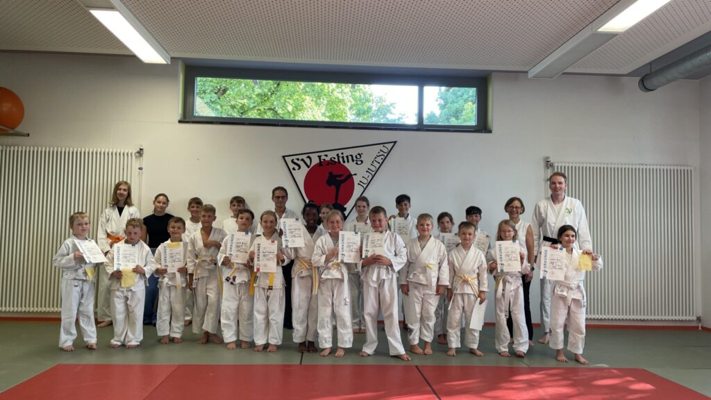 SV Esting – Drei Prüfungen im Ju-Jutsu im Juli