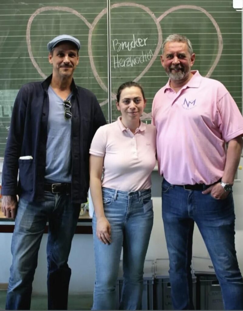 Rotary Adventskalender 2025 unterstützt Herz-Screening-Projekt „Hand aufs Herz“ am Gymnasium Olching