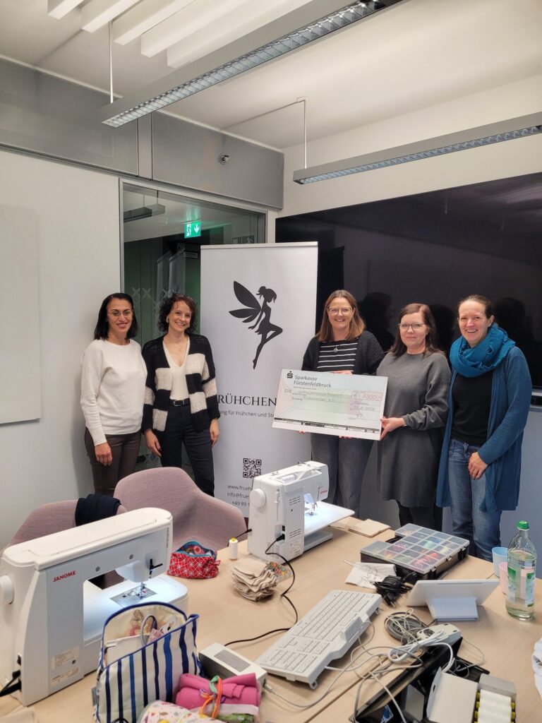 Spendenübergabe frauensachen