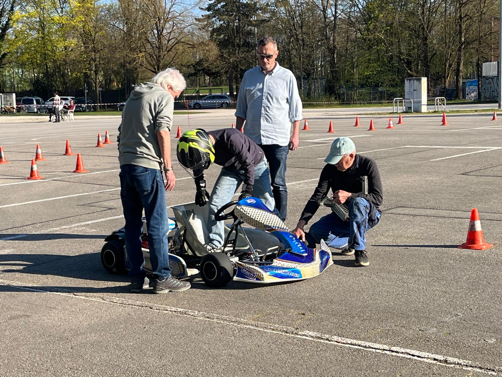 Kreis Eltern behinderter Kinder Olching e.V. – EbK startet in die Kart-Saison 2026…