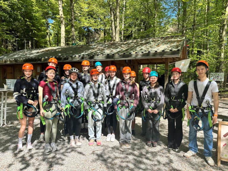 Kath. Kirche Olching: Firmvorbereitung im Kletterpark Jetzendorf 